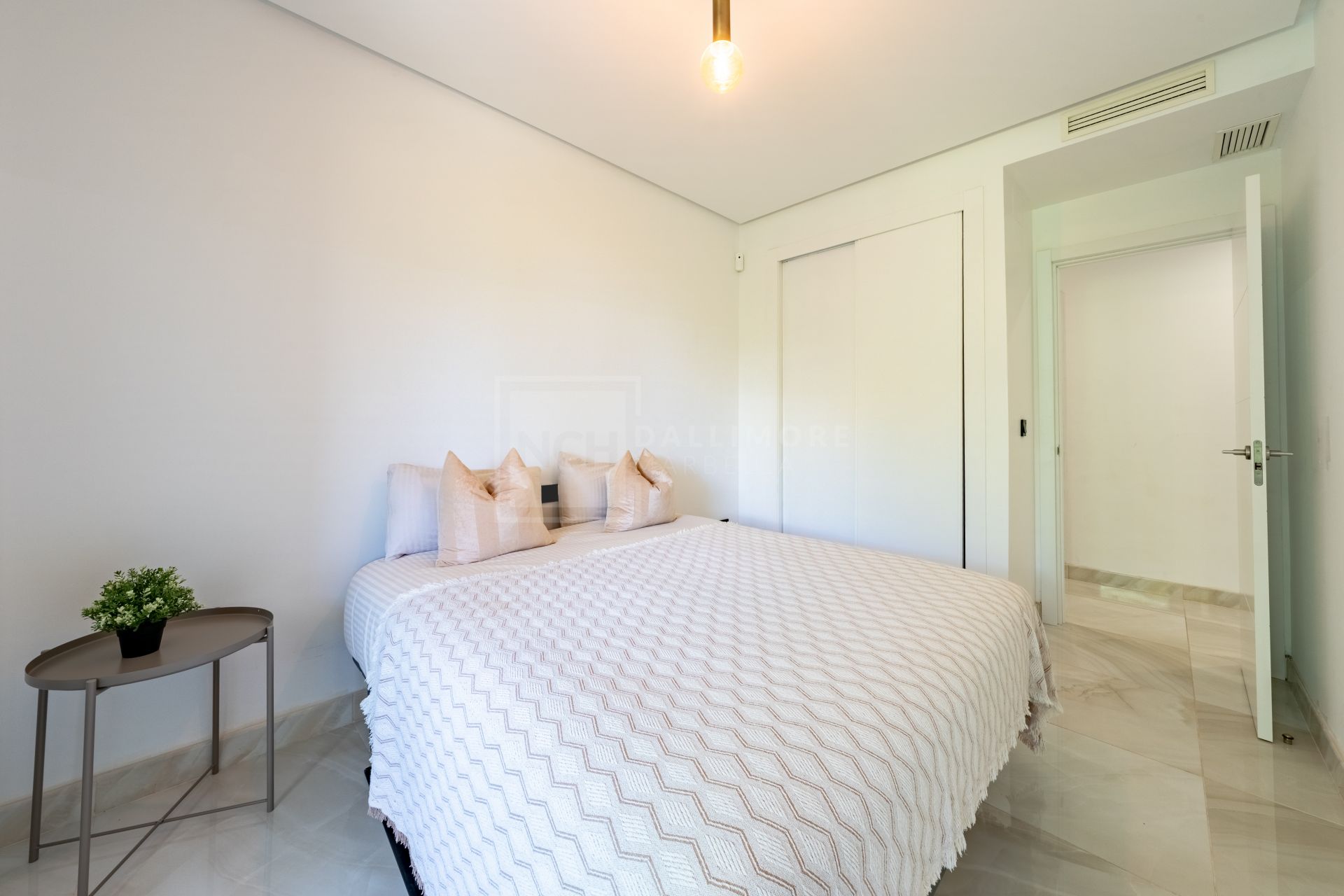 Elegante Apartamento de 3 Dormitorios con Vistas al Golf y la Montaña – ¡Con Licencia de Alquiler!