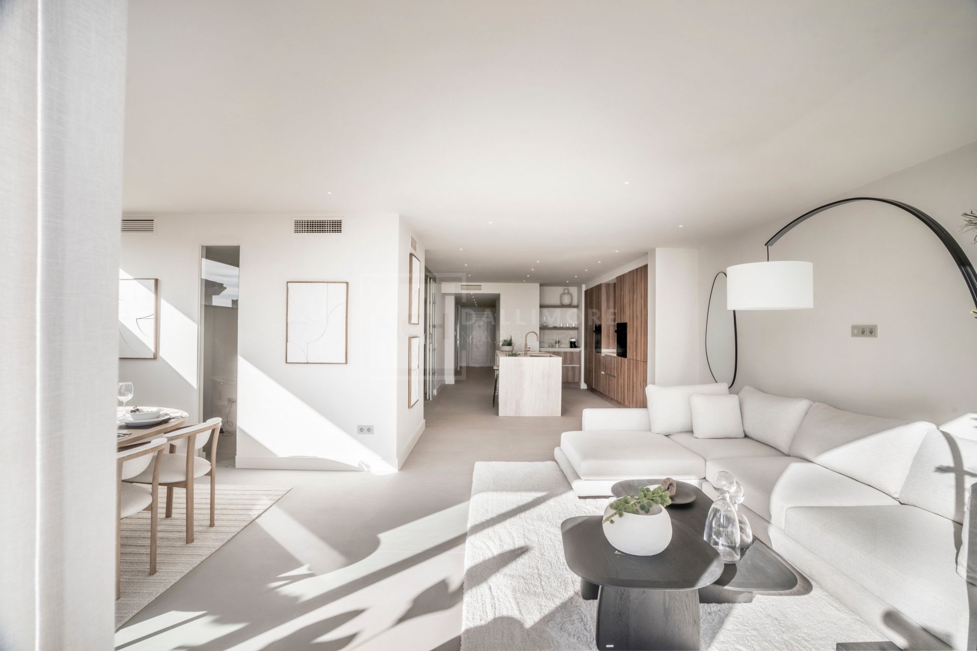 RENOVATED 3-BEDROOM APARTMENT WITH PRIVATE POOL