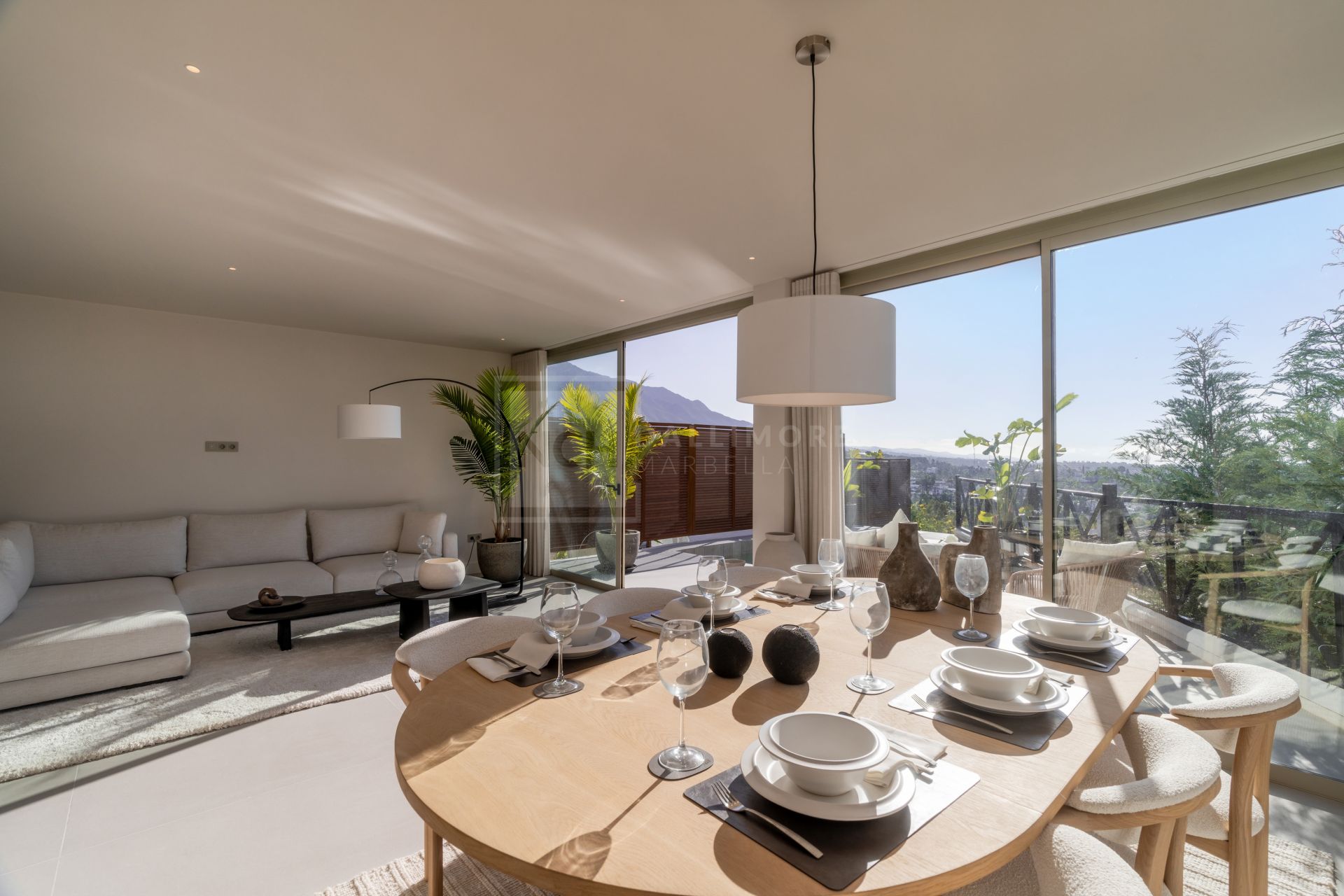 RENOVATED 3-BEDROOM APARTMENT WITH PRIVATE POOL