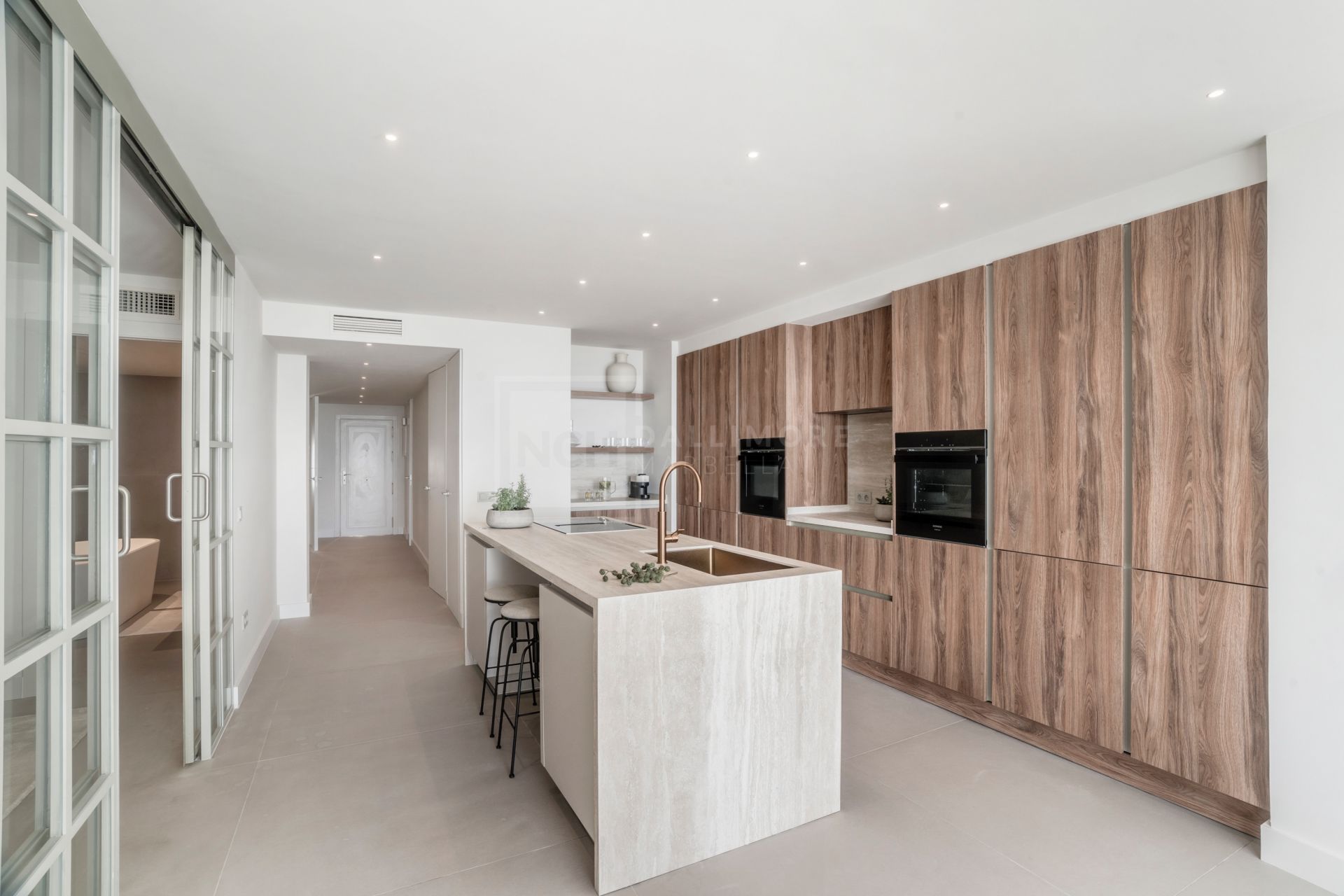 RENOVATED 3-BEDROOM APARTMENT WITH PRIVATE POOL