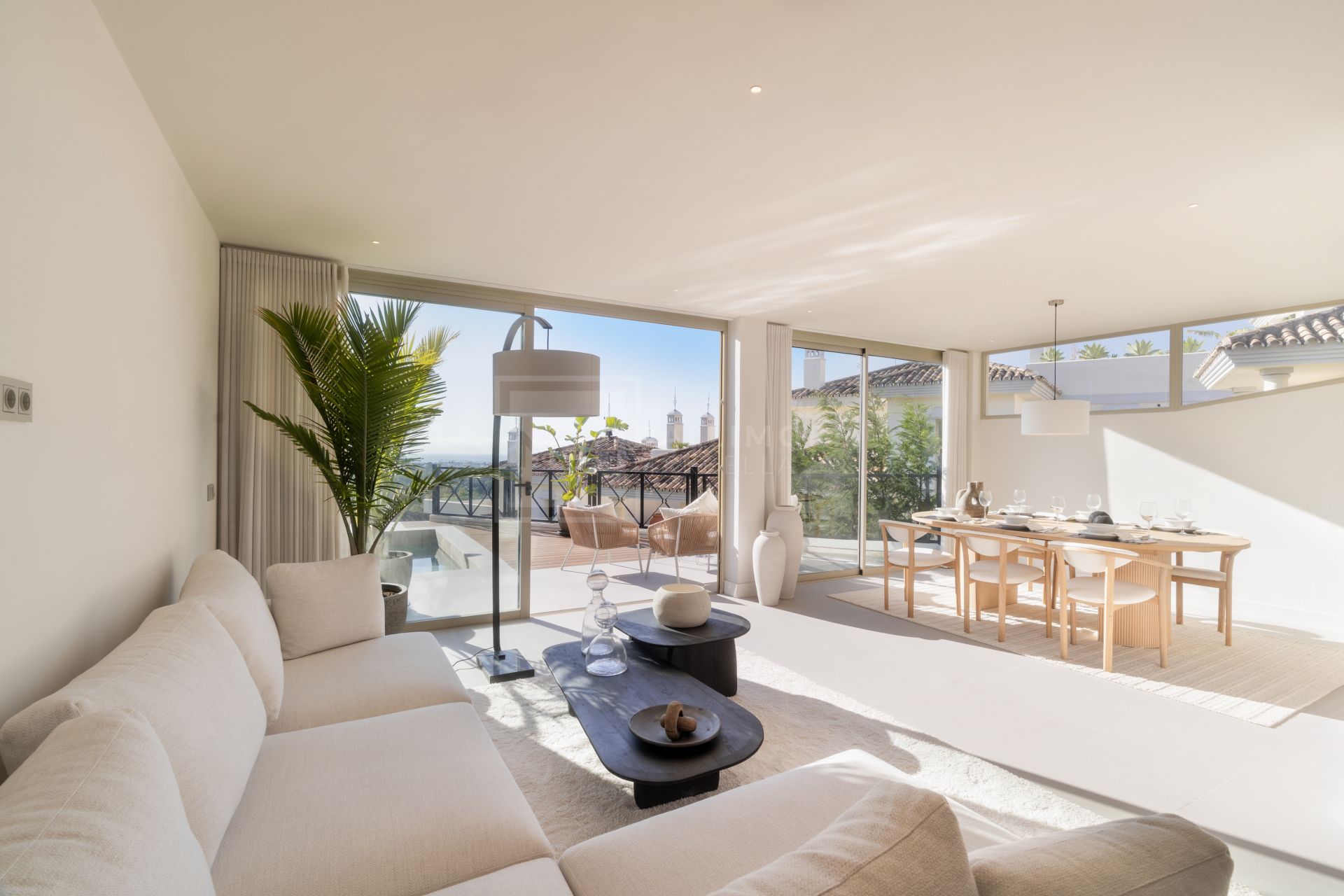 RENOVATED 3-BEDROOM APARTMENT WITH PRIVATE POOL