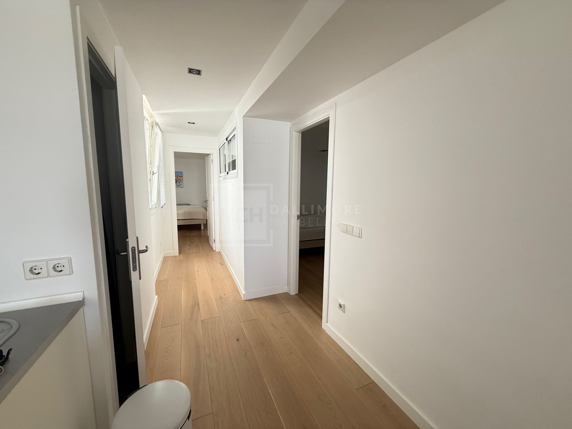 SEA VIEW APARTMENT IN PUERTO BANUS