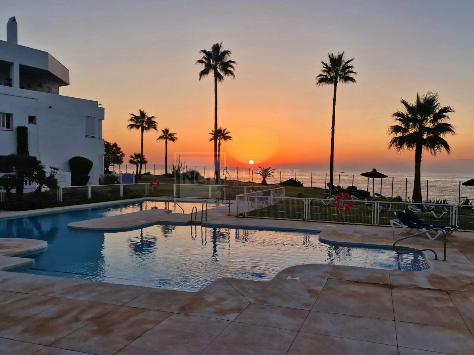 Exclusive South-Facing Beachfront Townhouse with Panoramic Sea Views