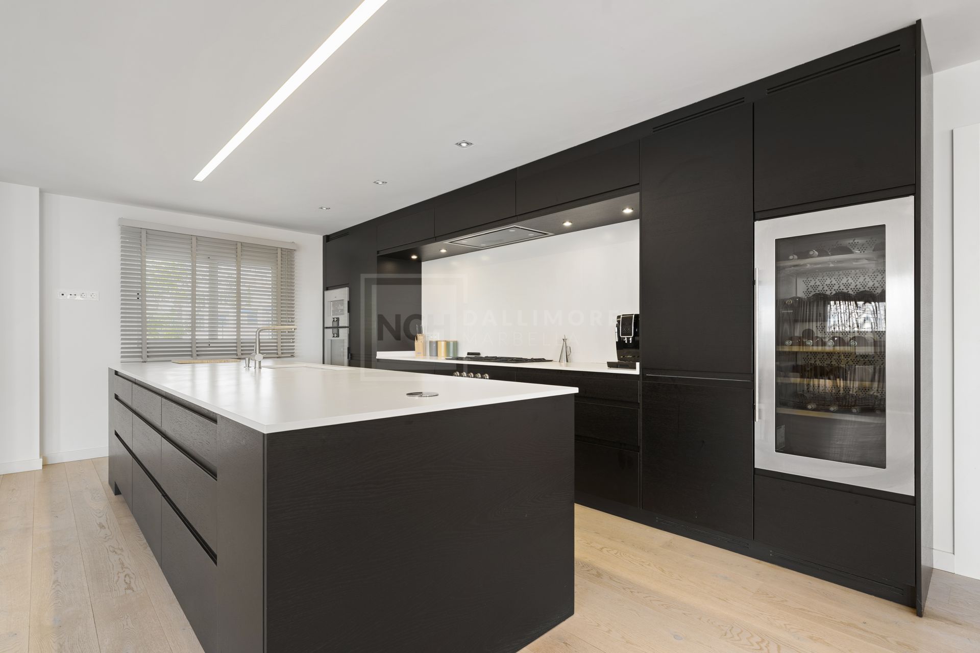 Four-Bedroom Contemporary Duplex With Expansive Terraces And Mediterranean Views