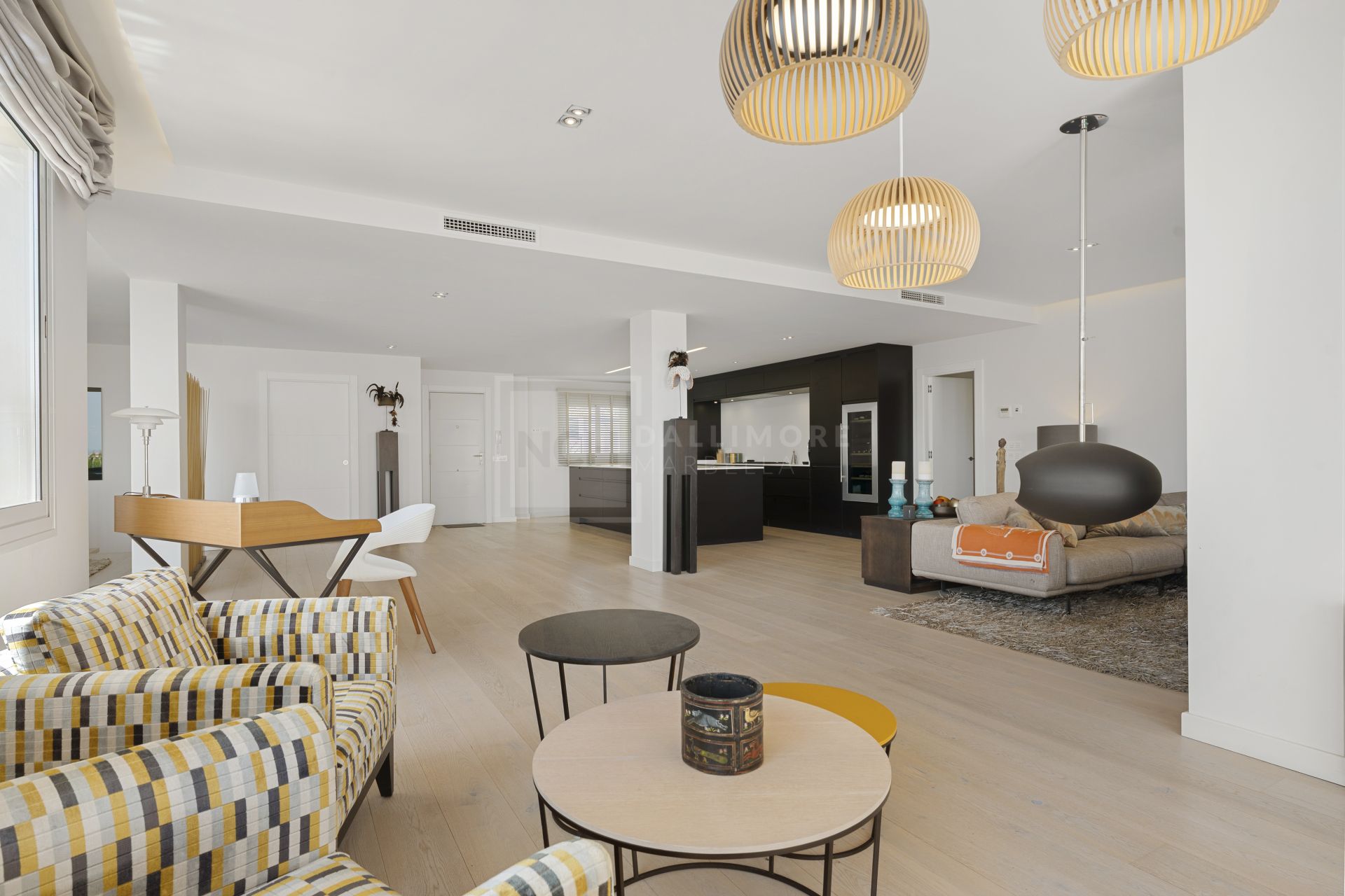 Four-Bedroom Contemporary Duplex With Expansive Terraces And Mediterranean Views