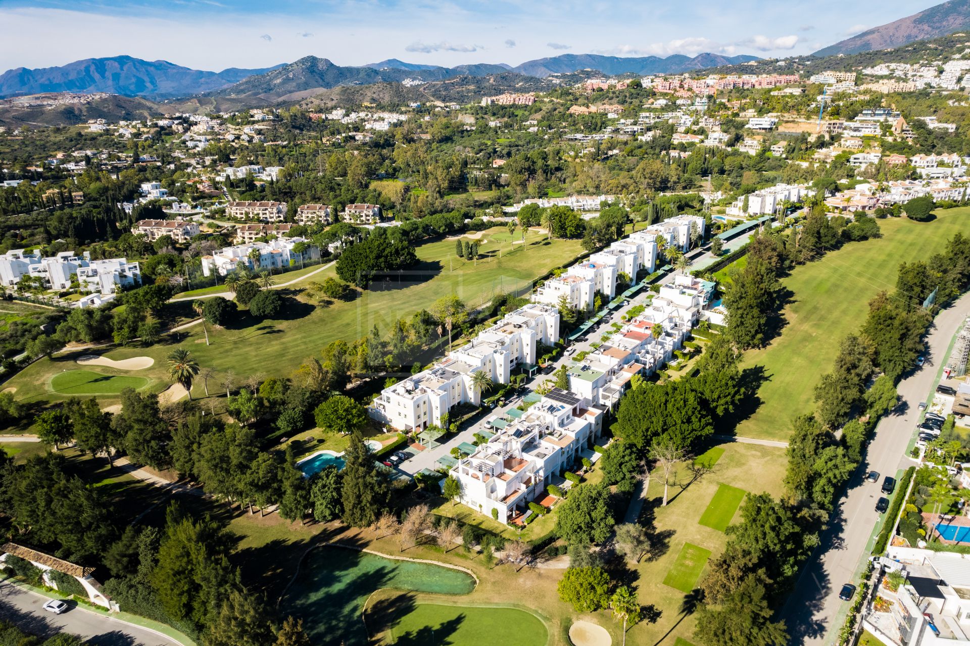 3 Bedroom Gated Retreat With Pools and Golf Walkability in La Quinta