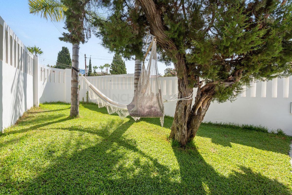 Modern Villa Located in Marbesa