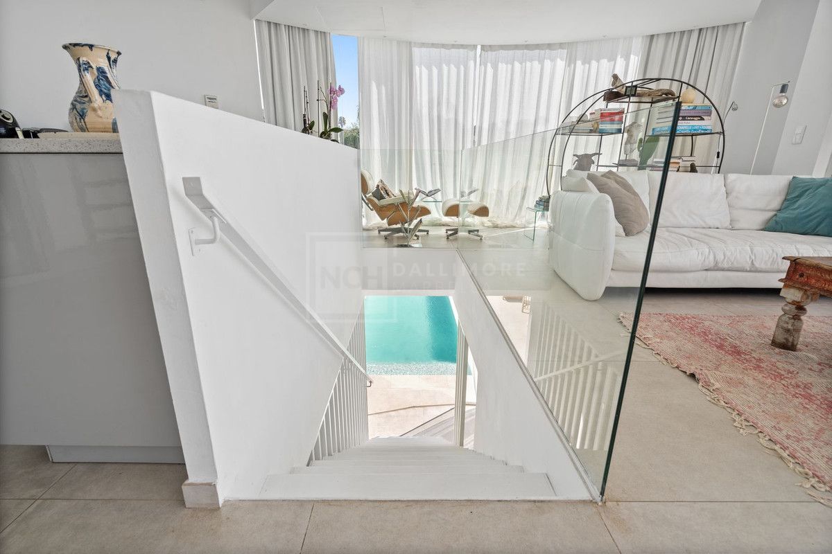 Modern Villa Located in Marbesa