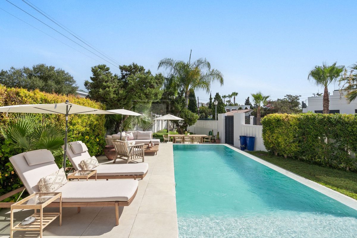 Modern Villa Located in Marbesa
