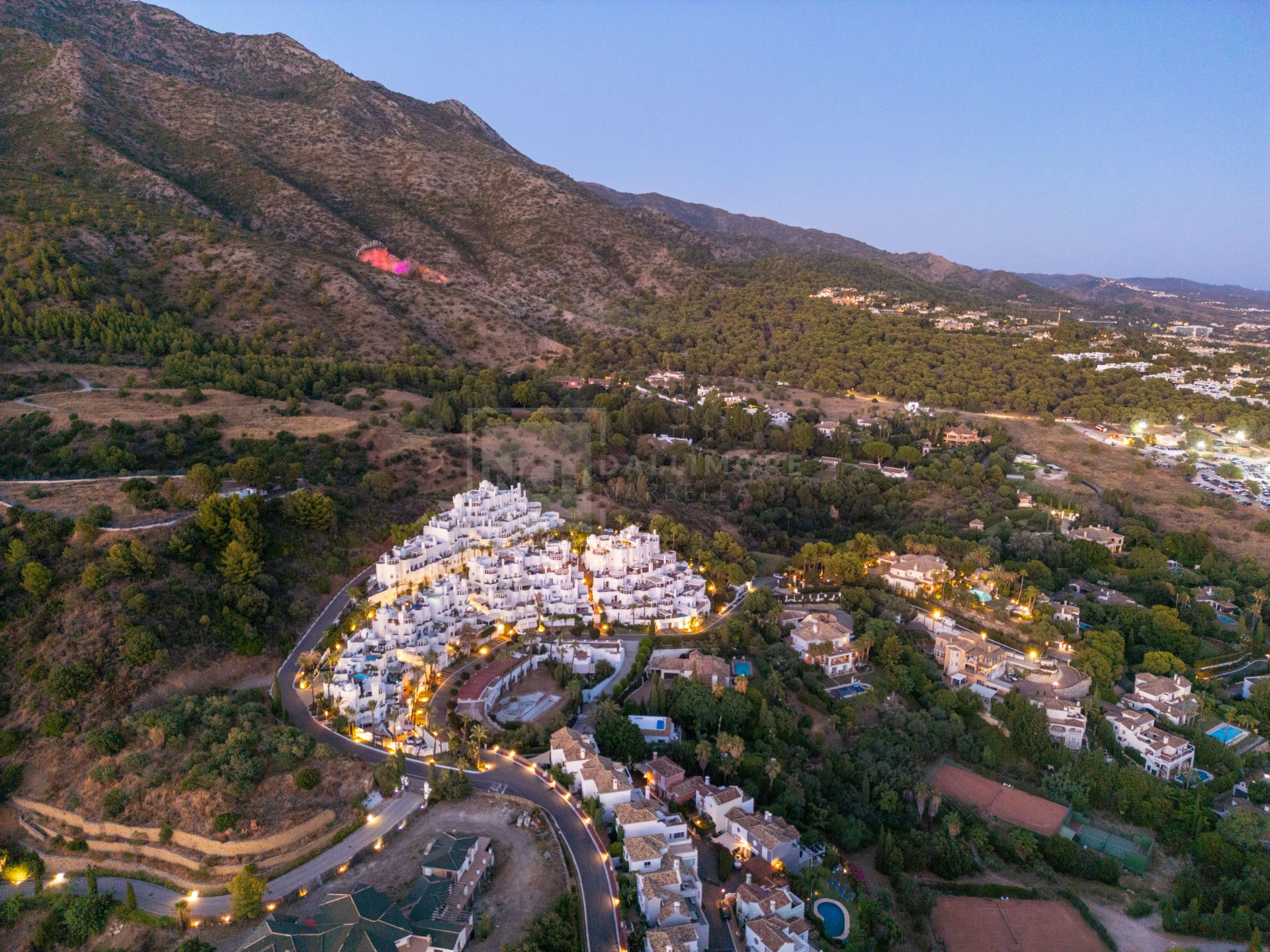 Atico Duplex en venta en Jardines Colgantes, Marbella Golden Mile