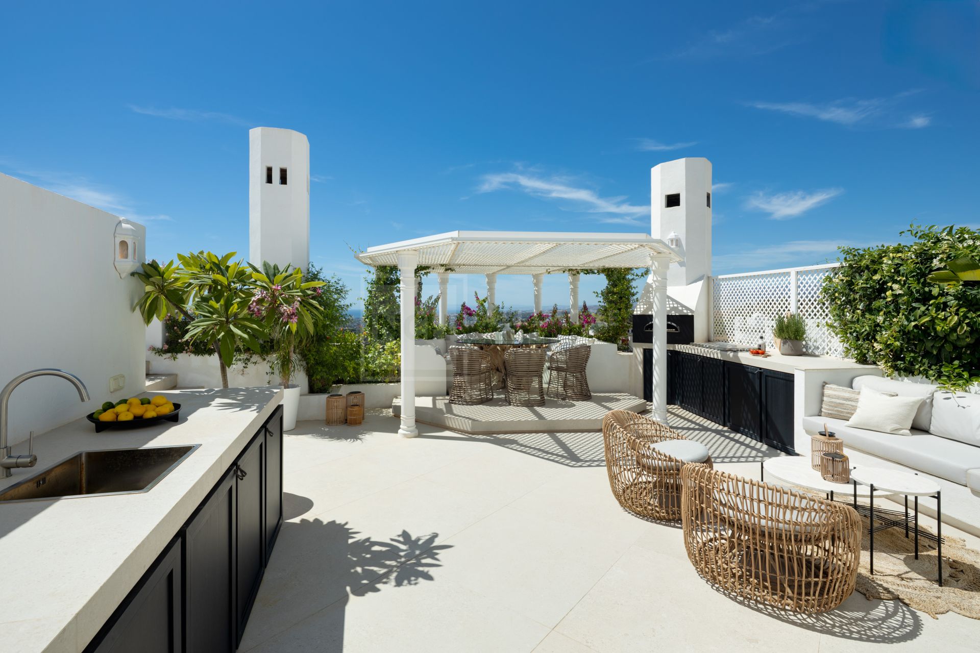 Atico Duplex en venta en Jardines Colgantes, Marbella Golden Mile