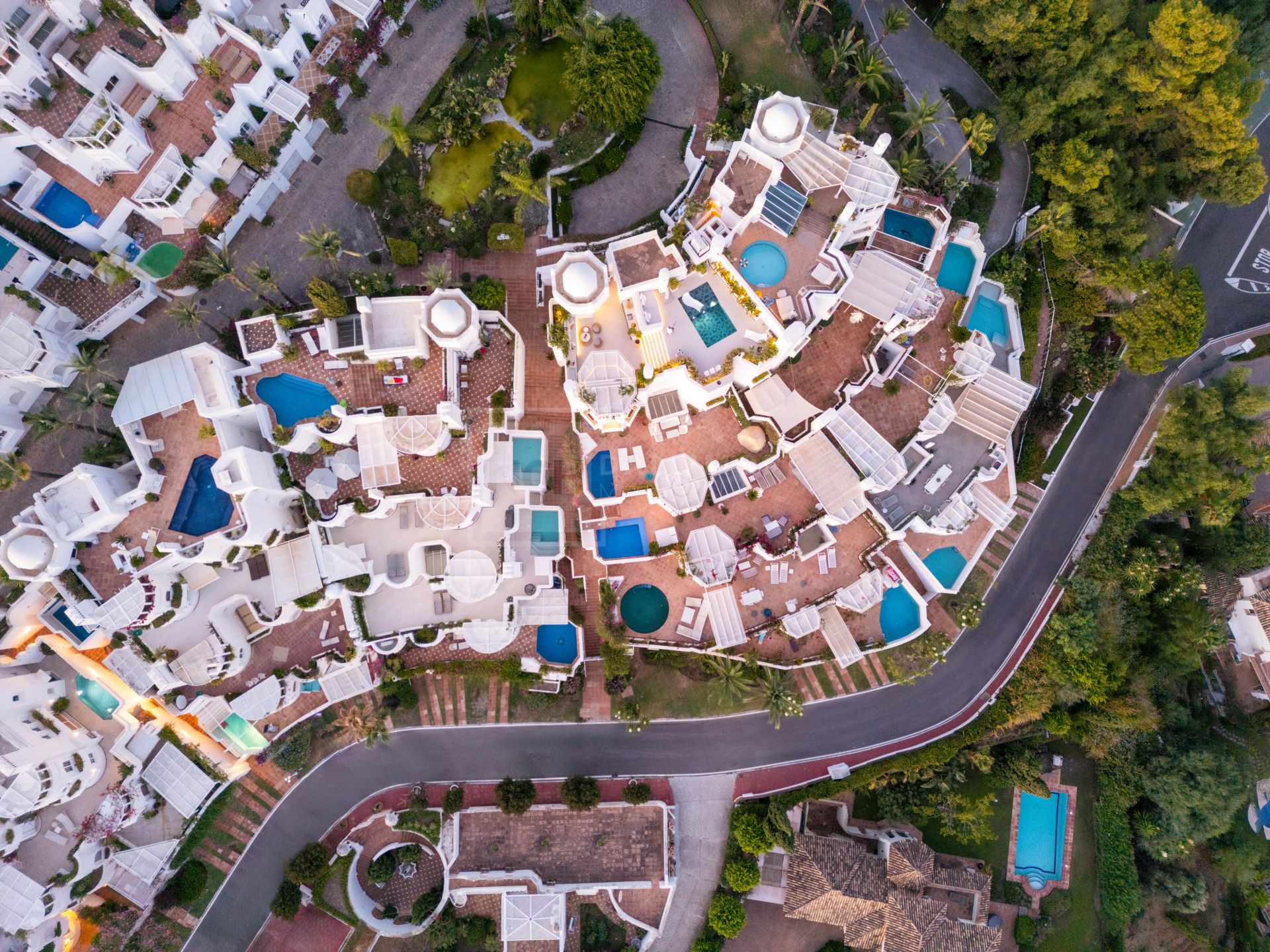 Atico Duplex en venta en Jardines Colgantes, Marbella Golden Mile