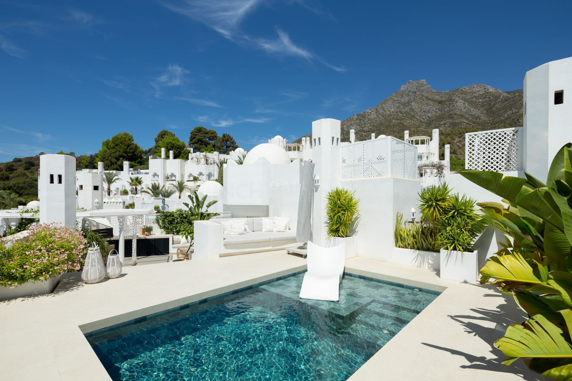 Atico Duplex en venta en Jardines Colgantes, Marbella Golden Mile