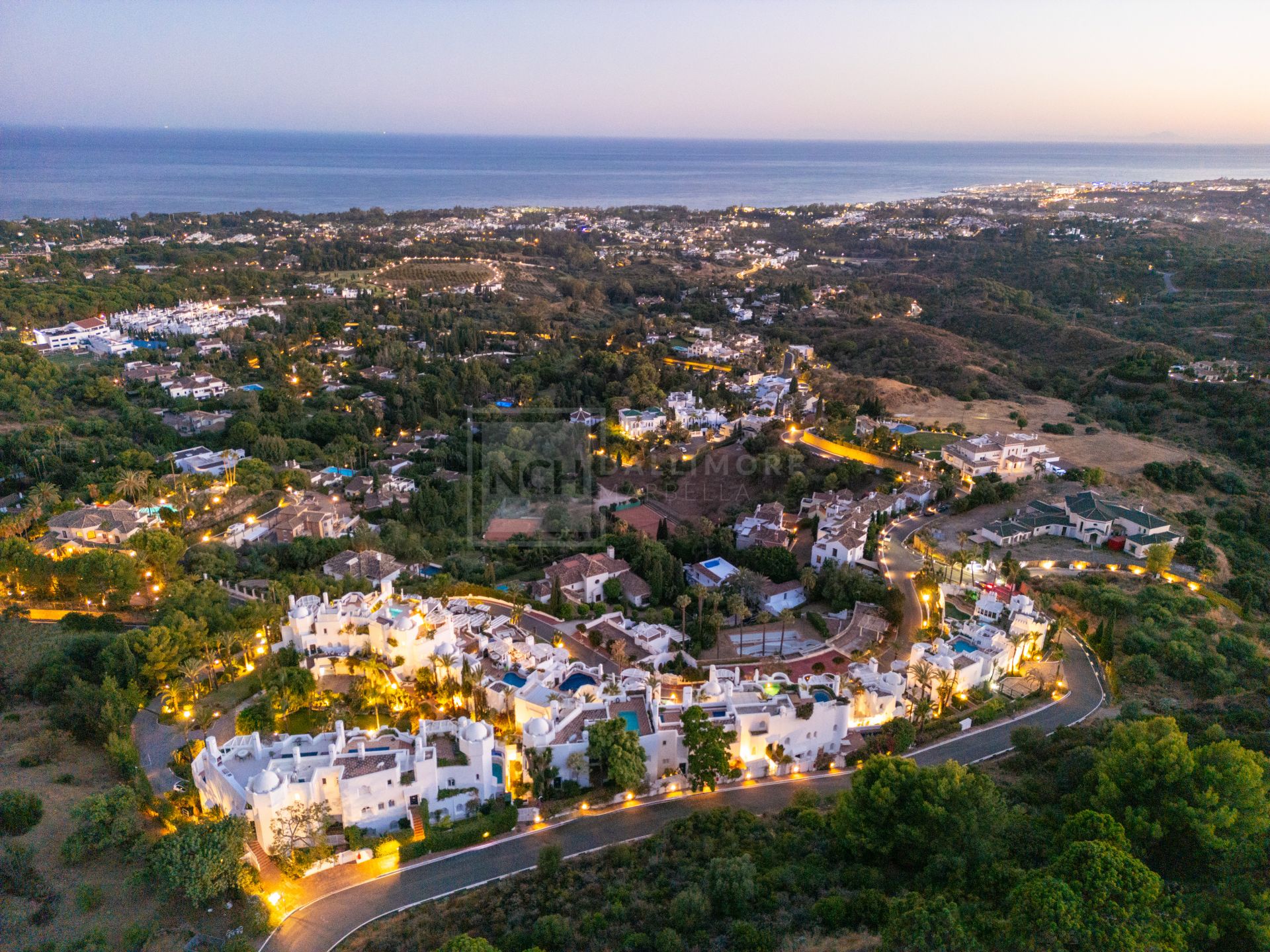 Atico Duplex en venta en Jardines Colgantes, Marbella Golden Mile