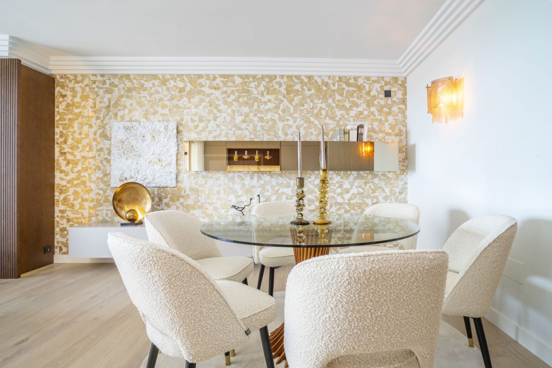 Panoramic Sea-View Penthouse With 4 En-Suite Bedrooms in Nueva Andalucía