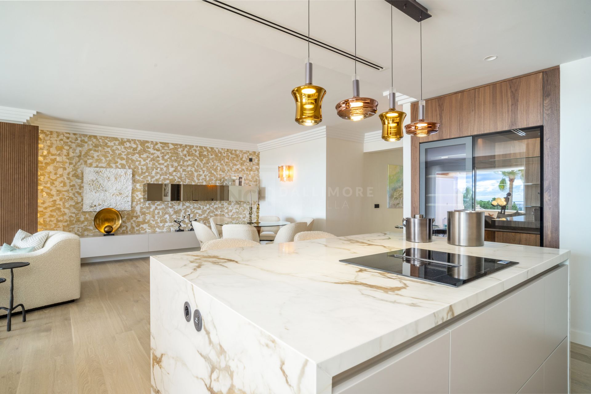 Panoramic Sea-View Penthouse With 4 En-Suite Bedrooms in Nueva Andalucía