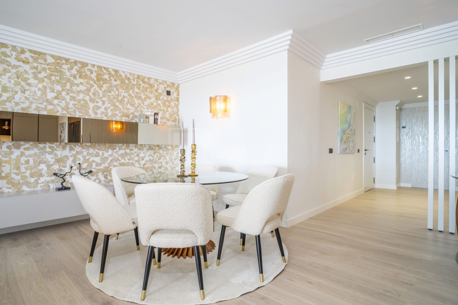 Panoramic Sea-View Penthouse With 4 En-Suite Bedrooms in Nueva Andalucía