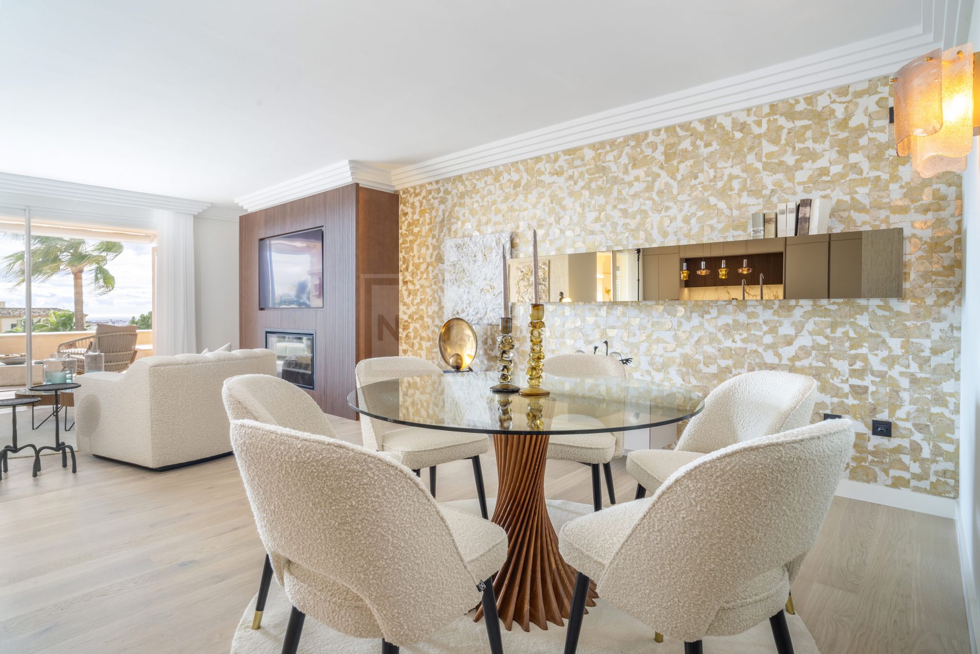Panoramic Sea-View Penthouse With 4 En-Suite Bedrooms in Nueva Andalucía