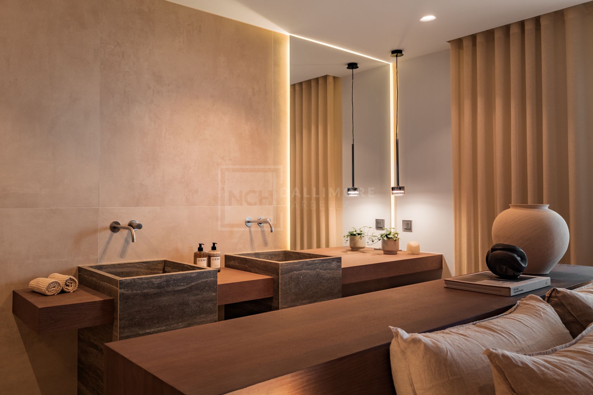Contemporary Townhouse With 3 Bedrooms, Solarium And Open Views In Altos De Aloha