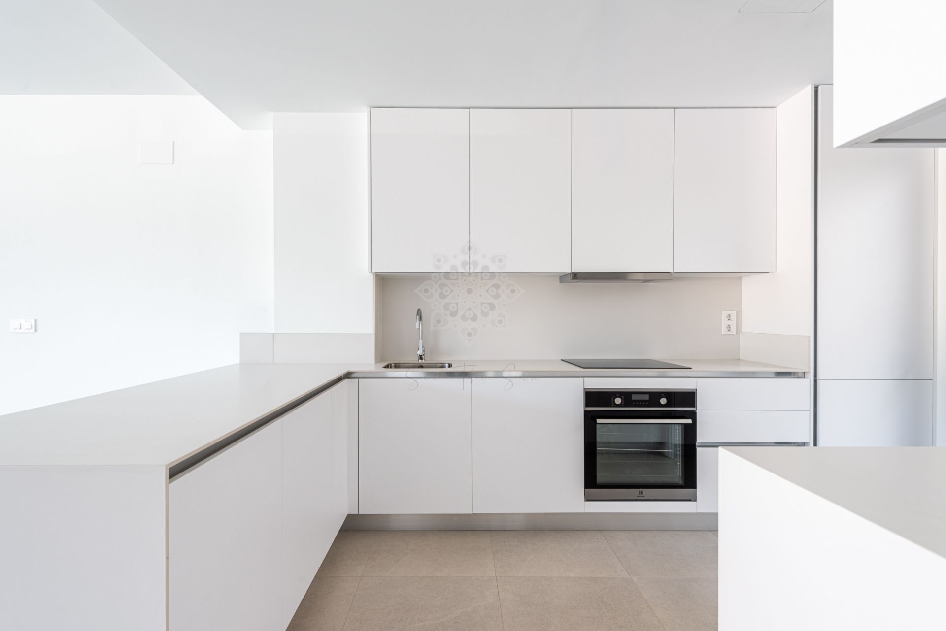 Semi Detached House in Atalaya, Estepona