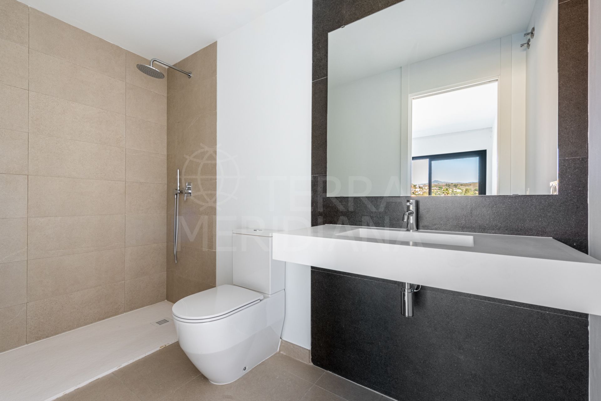 Semi Detached House in Atalaya, Estepona