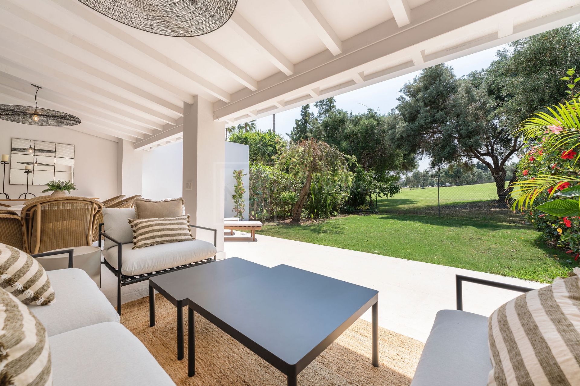 Adosado en venta en Los Olivos, Nueva Andalucia