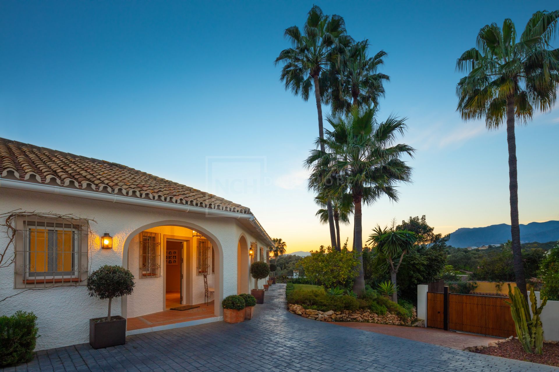 Stunning Family Villa in El Rosario, Marbella