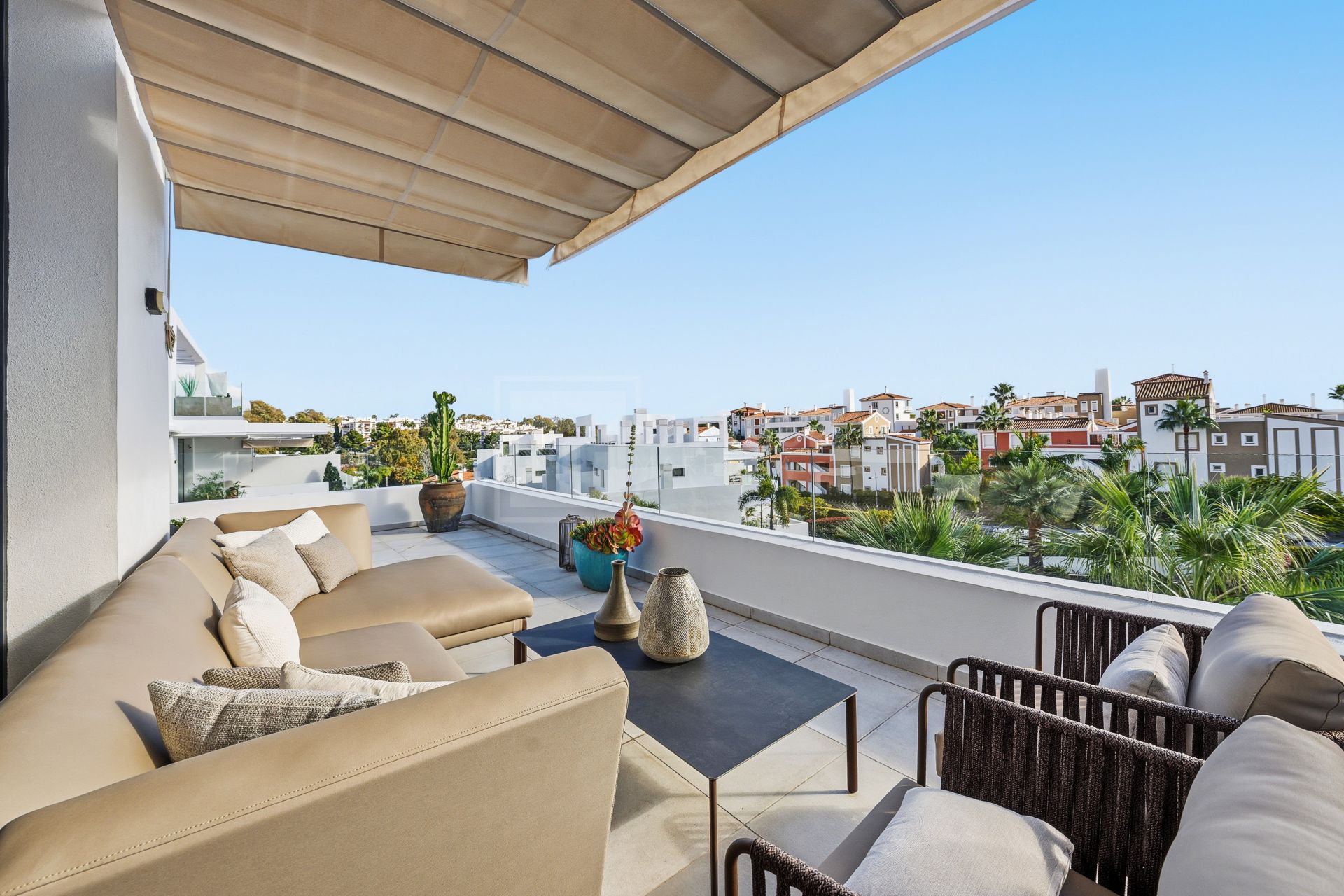 3-Bedroom Duplex Penthouse in El Paraiso, Estepona – Modern Luxury Living
