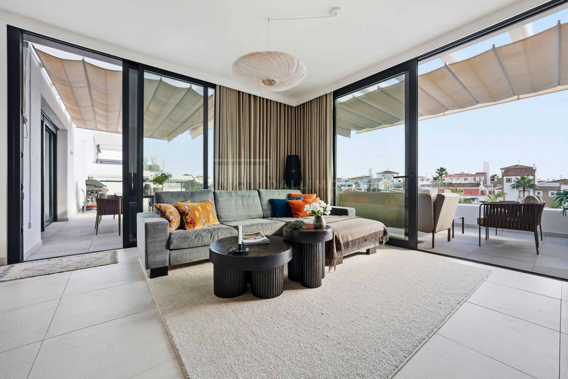 3-Bedroom Duplex Penthouse in El Paraiso, Estepona – Modern Luxury Living