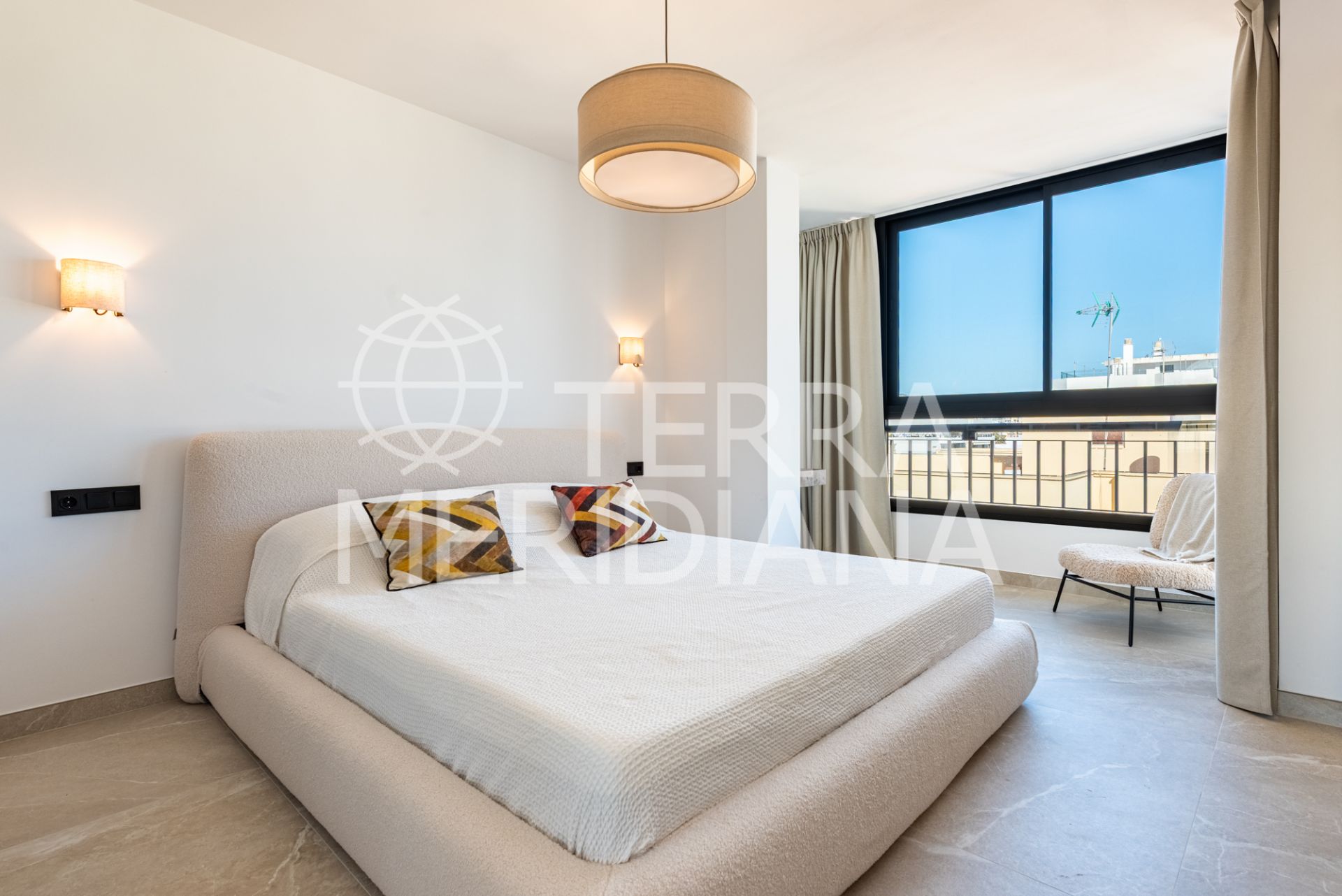 Penthouse in Playa de la Fontanilla, Marbella