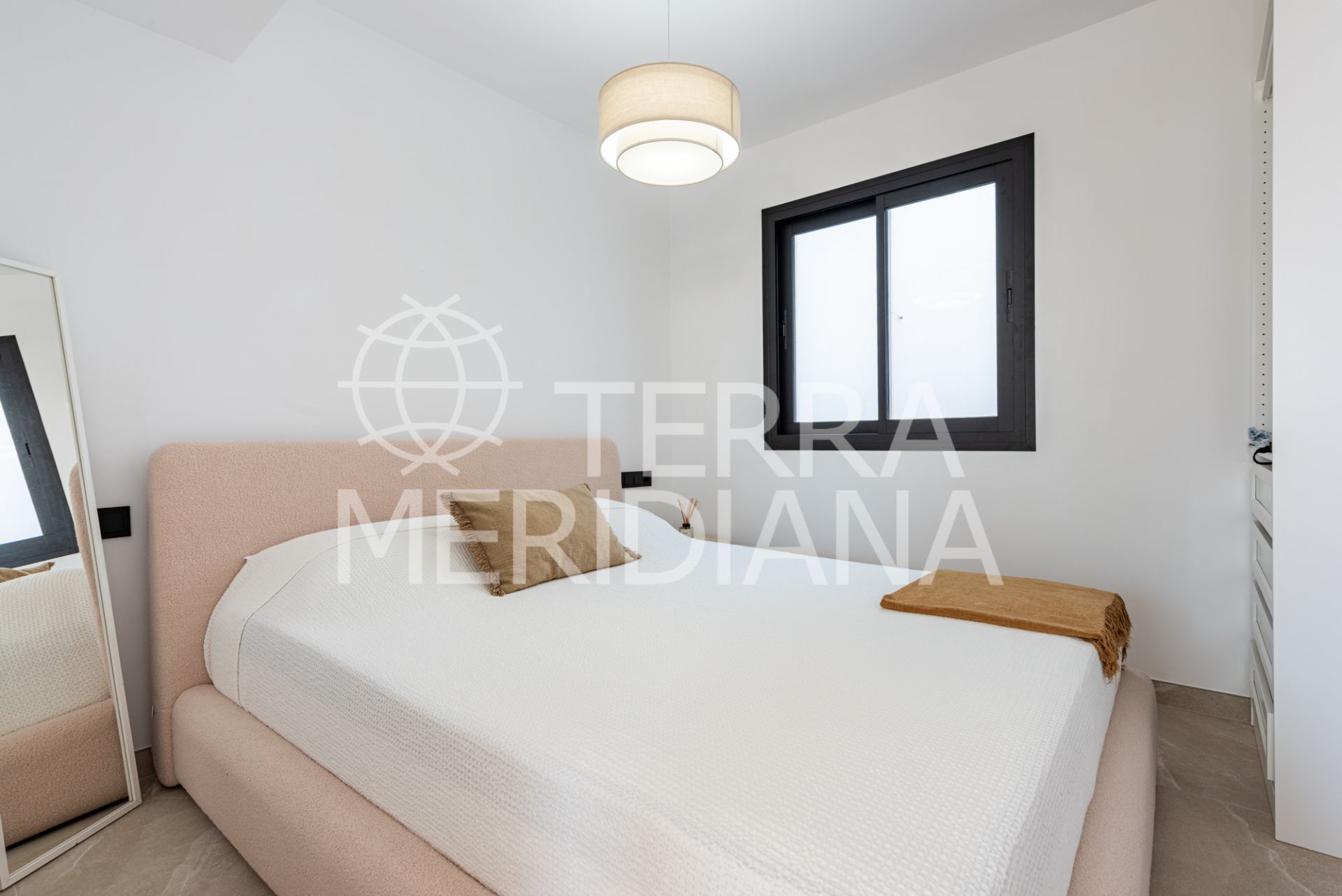 Penthouse in Playa de la Fontanilla, Marbella