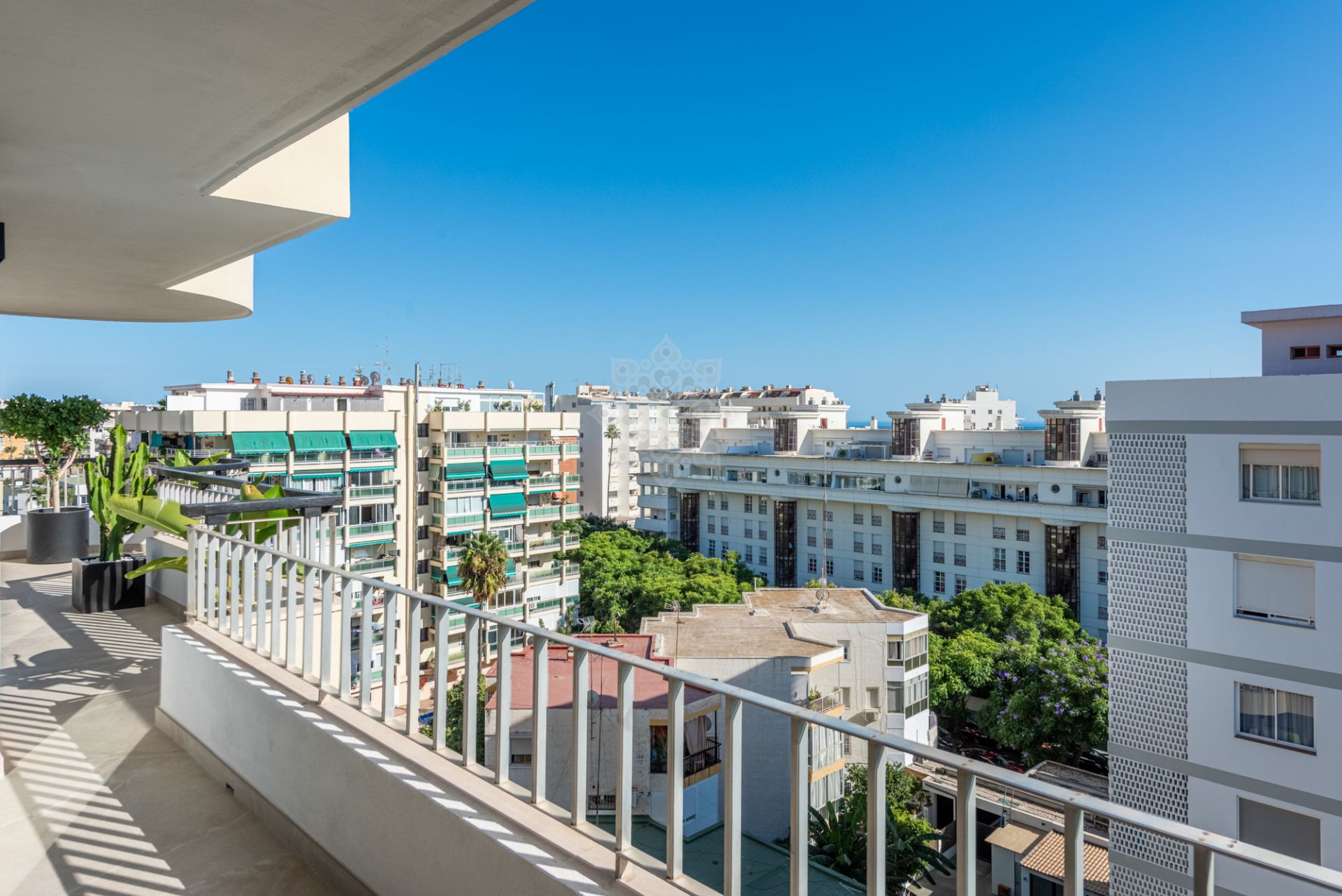 Penthouse in Playa de la Fontanilla, Marbella