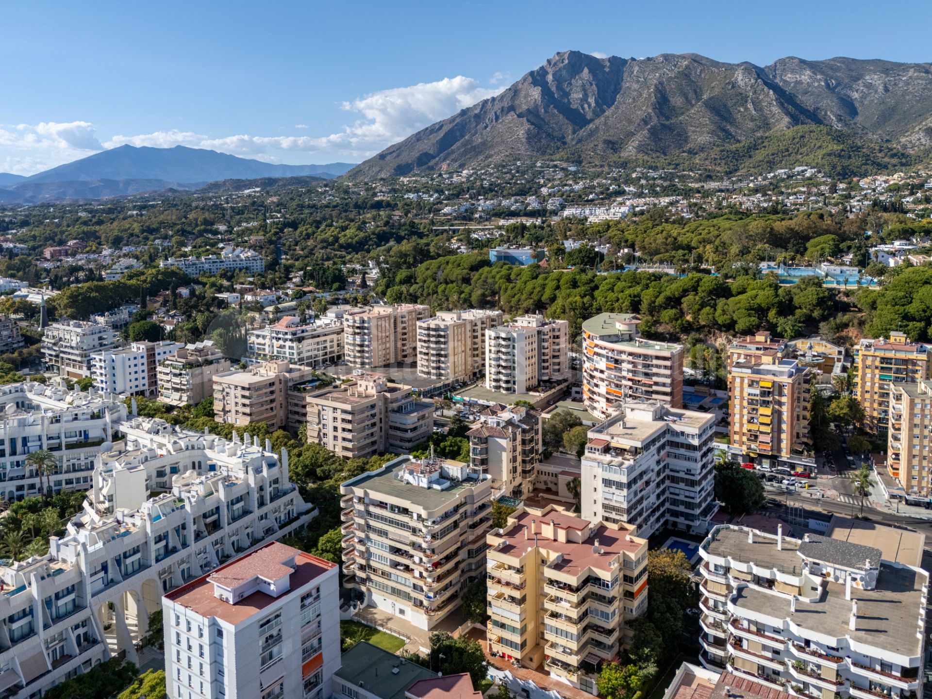 Penthouse in Playa de la Fontanilla, Marbella
