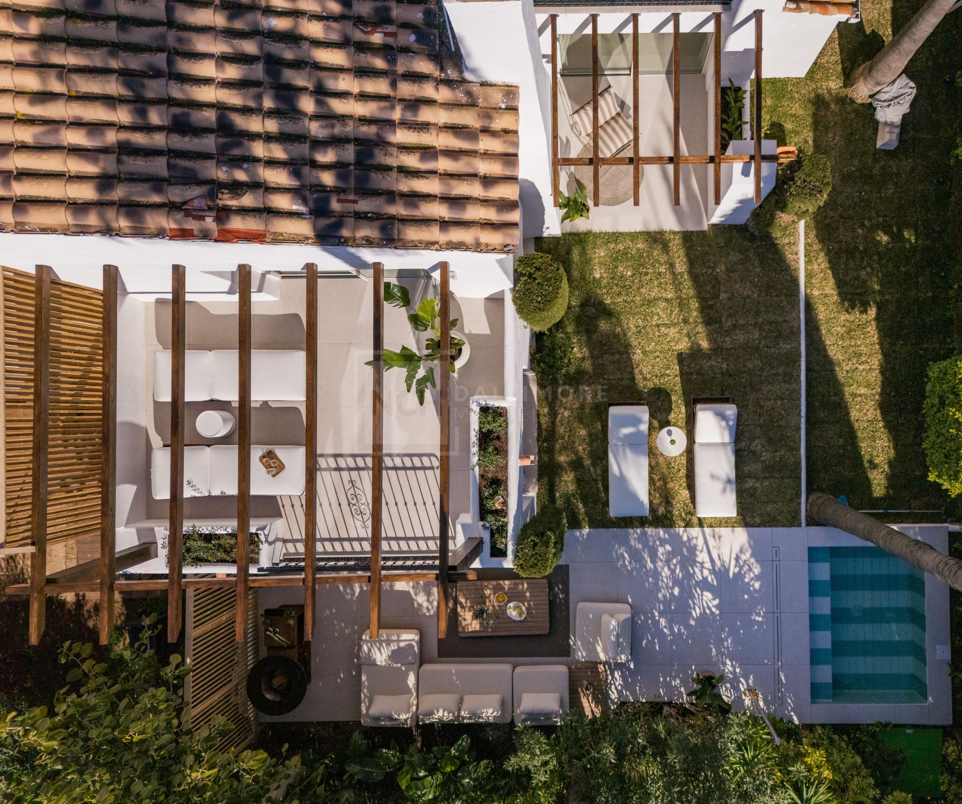 Semi-Detached Corner Villa in Altos de Salamanca – Marbella Golden Mile
