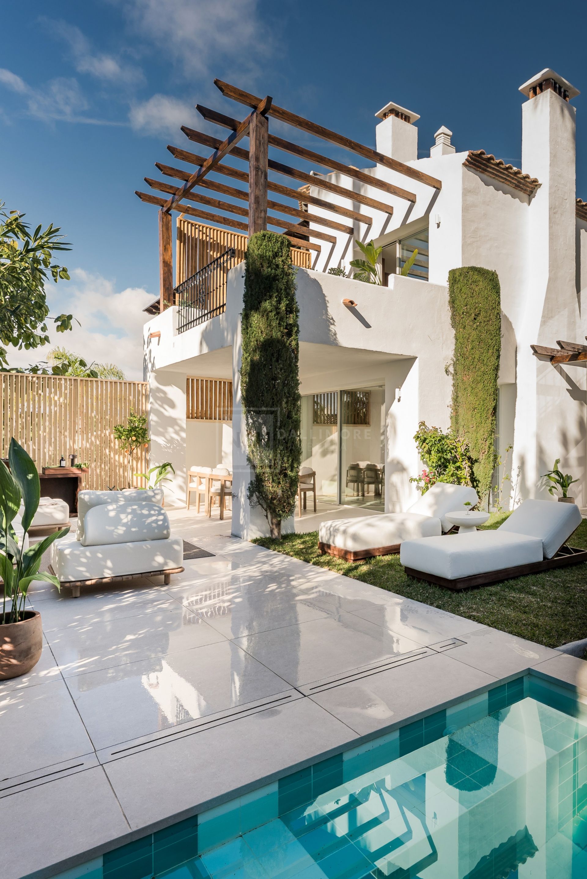 Semi-Detached Corner Villa in Altos de Salamanca – Marbella Golden Mile