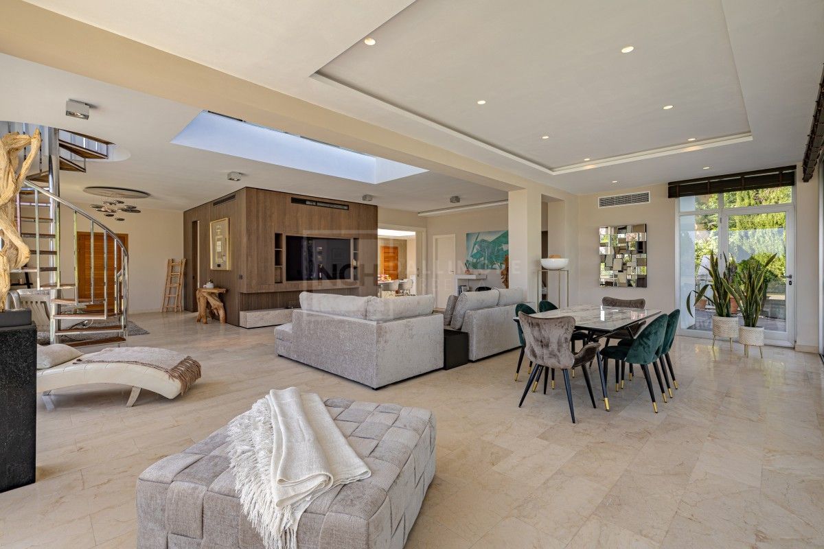 Contemporary Villa in The East of Marbella.