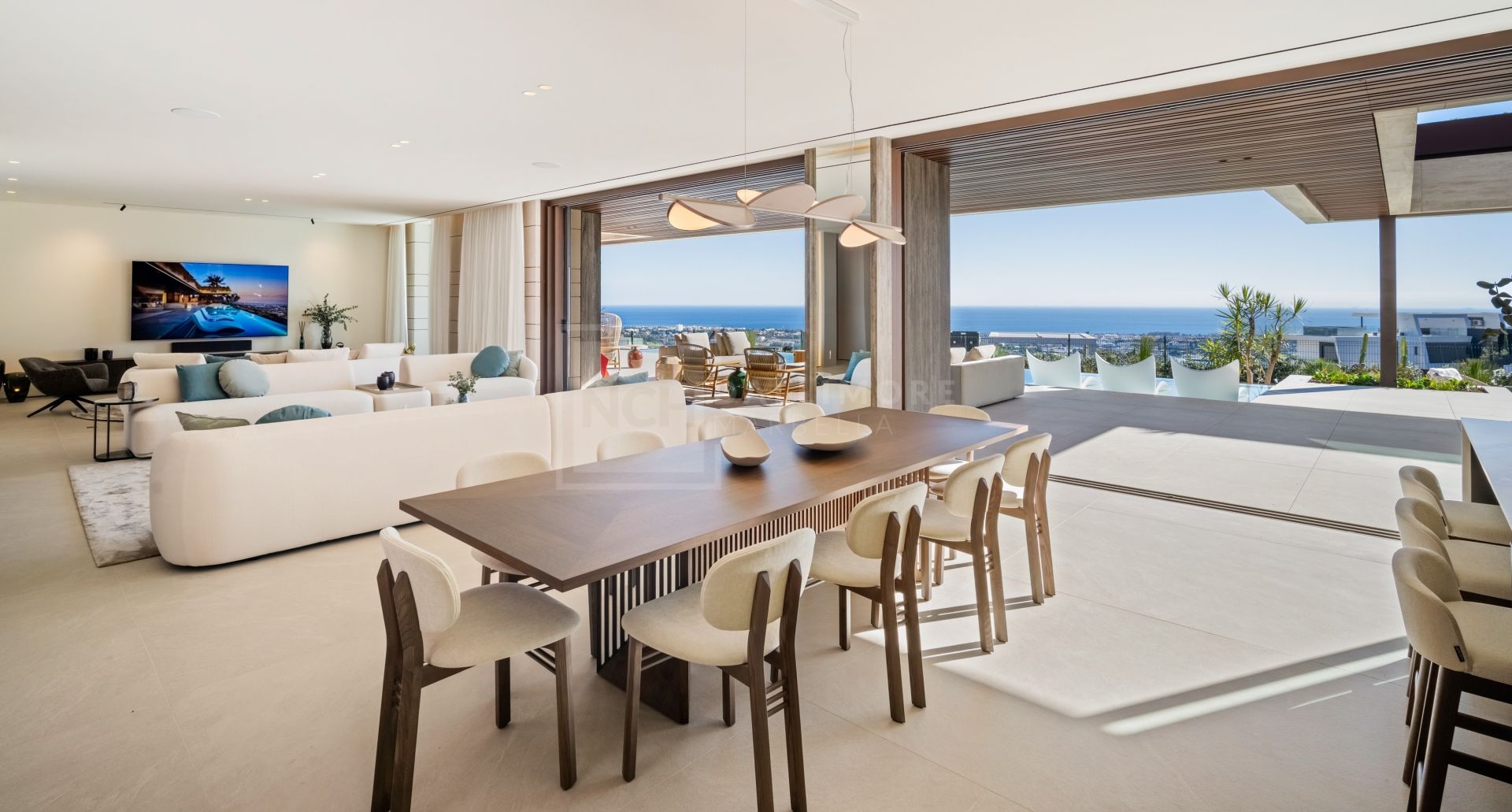 Villas de lujo a estrenar con vistas panorámicas al mar en La Quinta