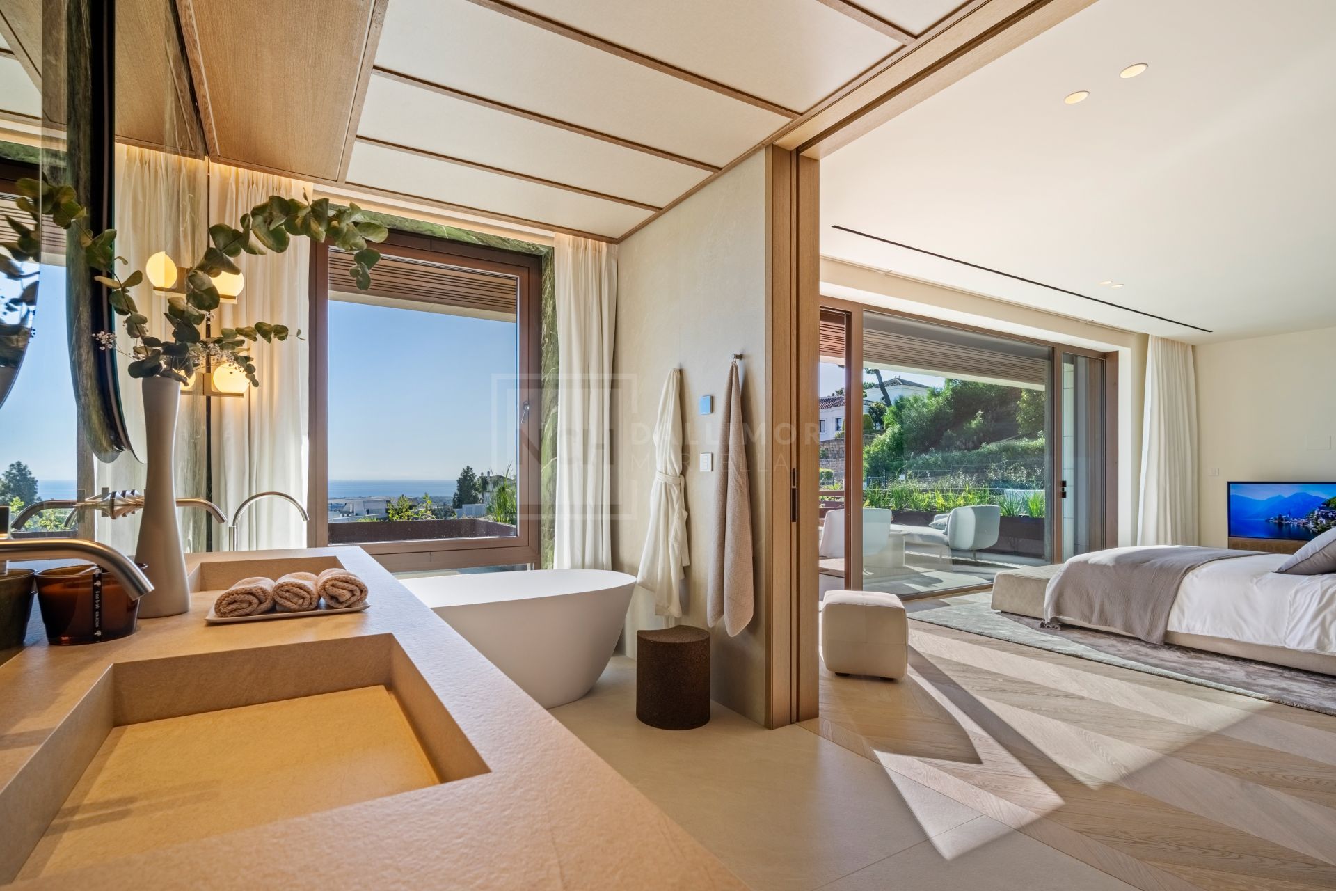 Villas de lujo a estrenar con vistas panorámicas al mar en La Quinta
