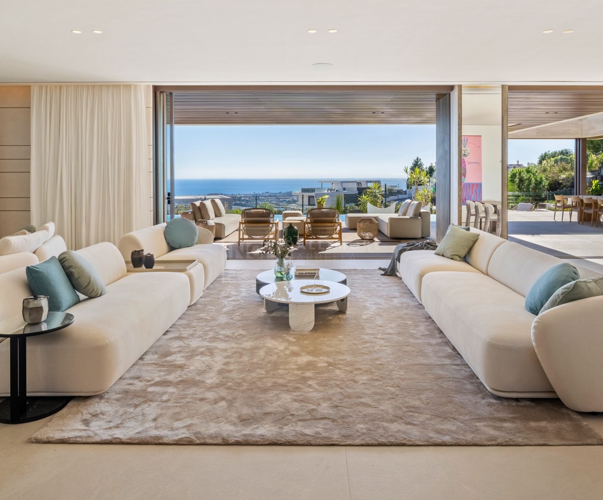 Villas de lujo a estrenar con vistas panorámicas al mar en La Quinta