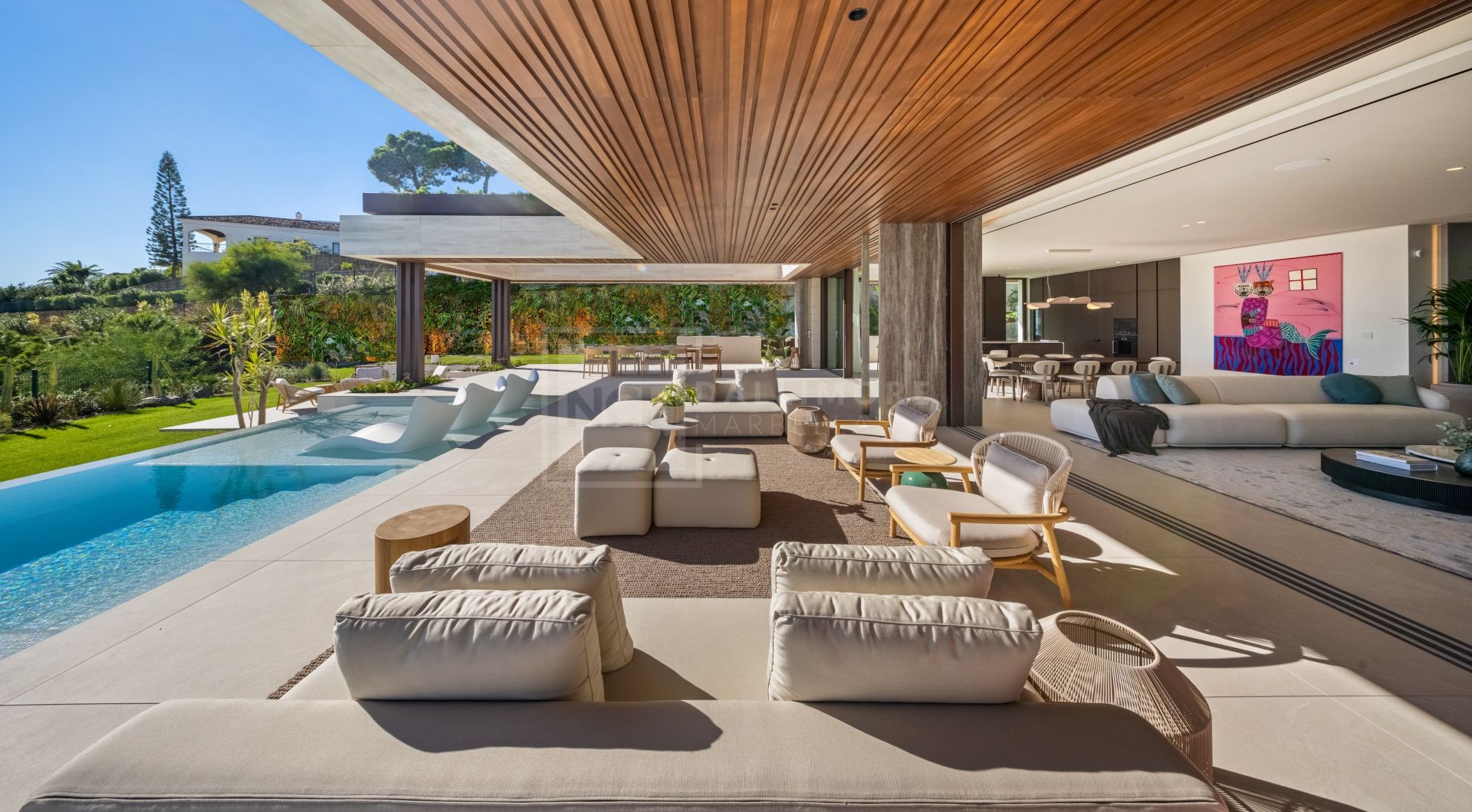 Villas de lujo a estrenar con vistas panorámicas al mar en La Quinta