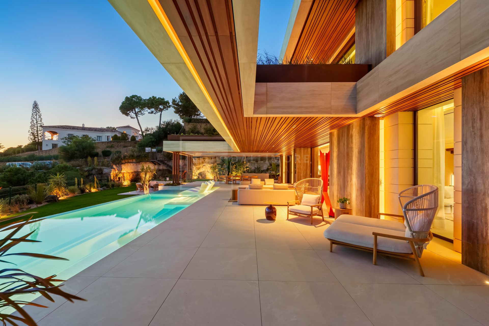 Villas de lujo a estrenar con vistas panorámicas al mar en La Quinta