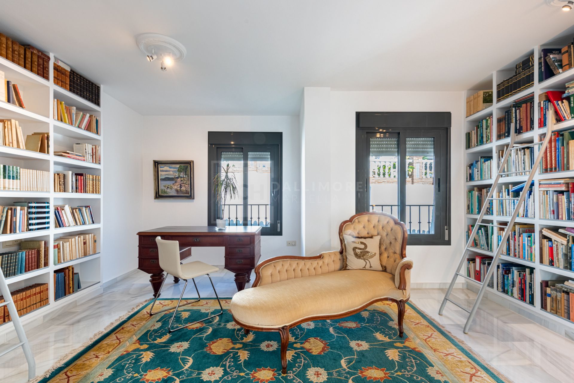 Large House Located in Mijas Pueblo