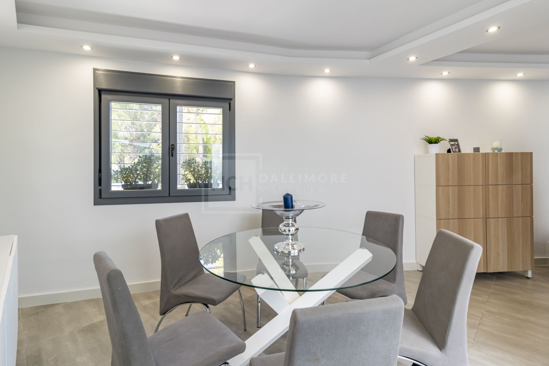 Excepcional villa pareada de nueva construcción en el corazón de San Pedro de Alcántara