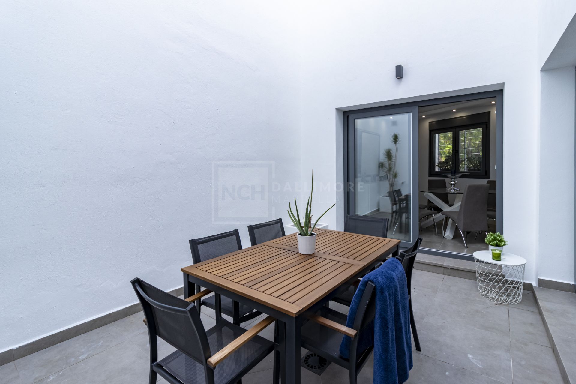 Excepcional villa pareada de nueva construcción en el corazón de San Pedro de Alcántara