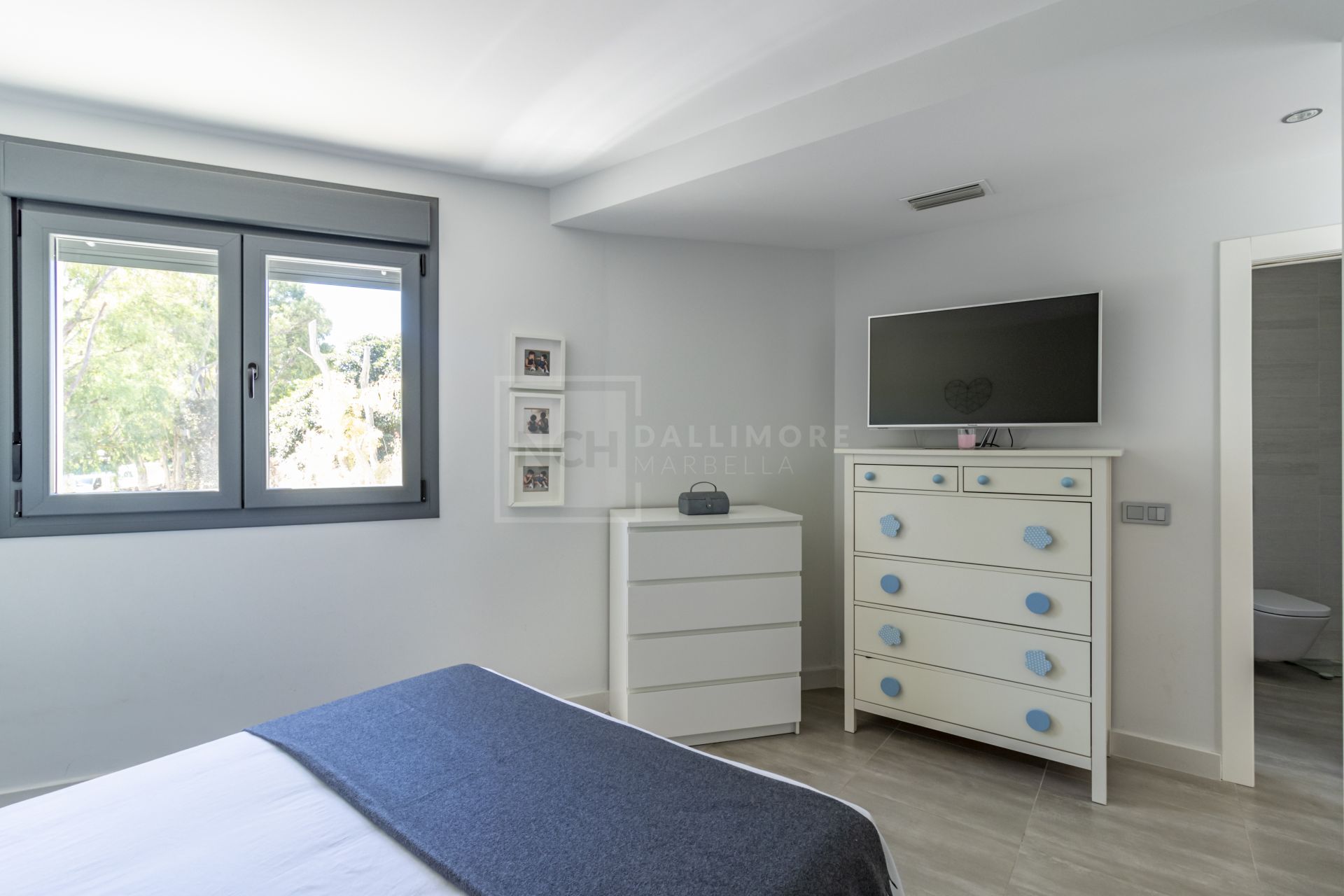 Excepcional villa pareada de nueva construcción en el corazón de San Pedro de Alcántara