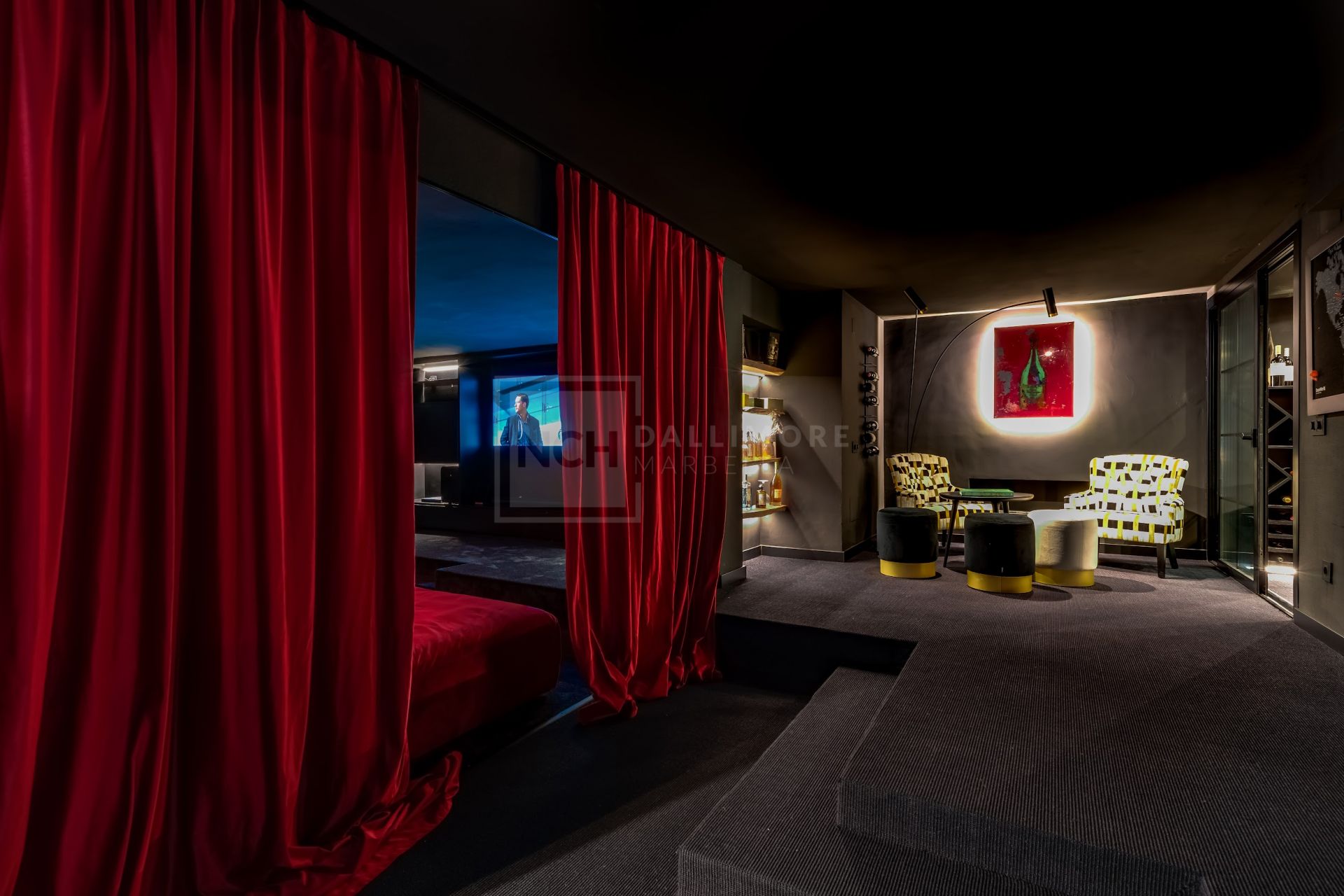 Luxury Villa Close to Amenities