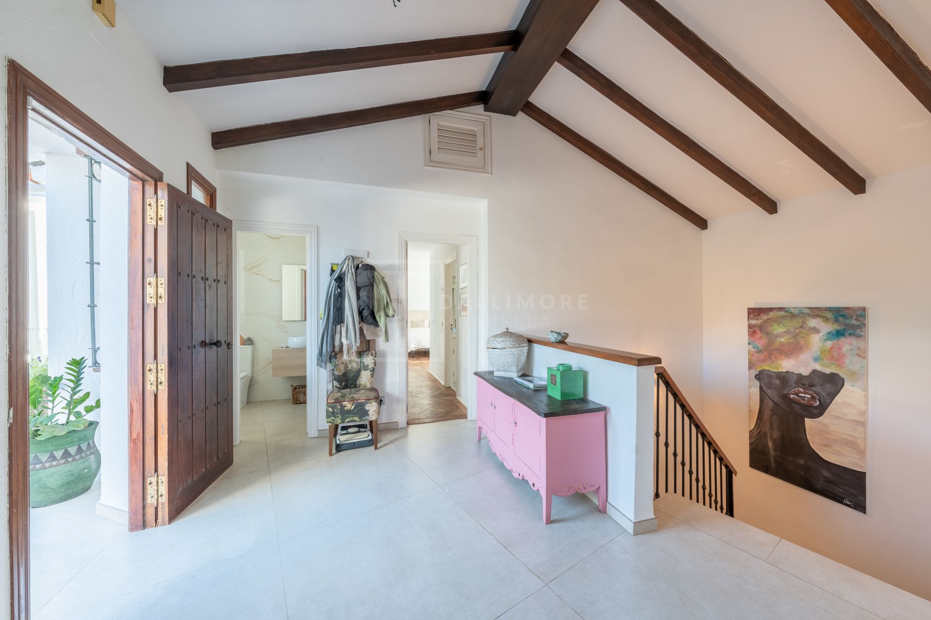 Charming & Artistic 4-Bedroom Villa in Atalaya