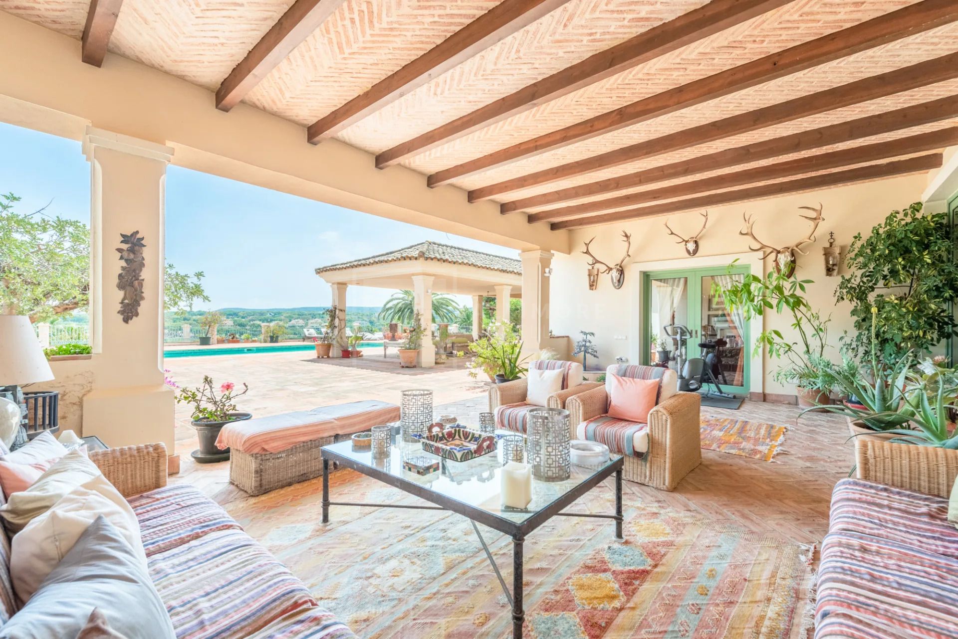 Spacious 9-Bedroom Villa with Panoramic Views in Sotogrande Alto