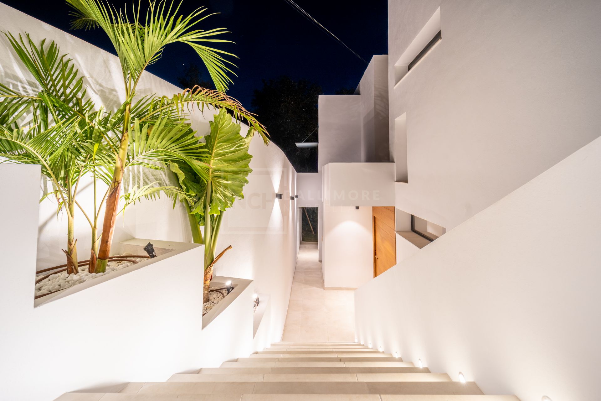 Stunning Villa for sale in La Capellania
