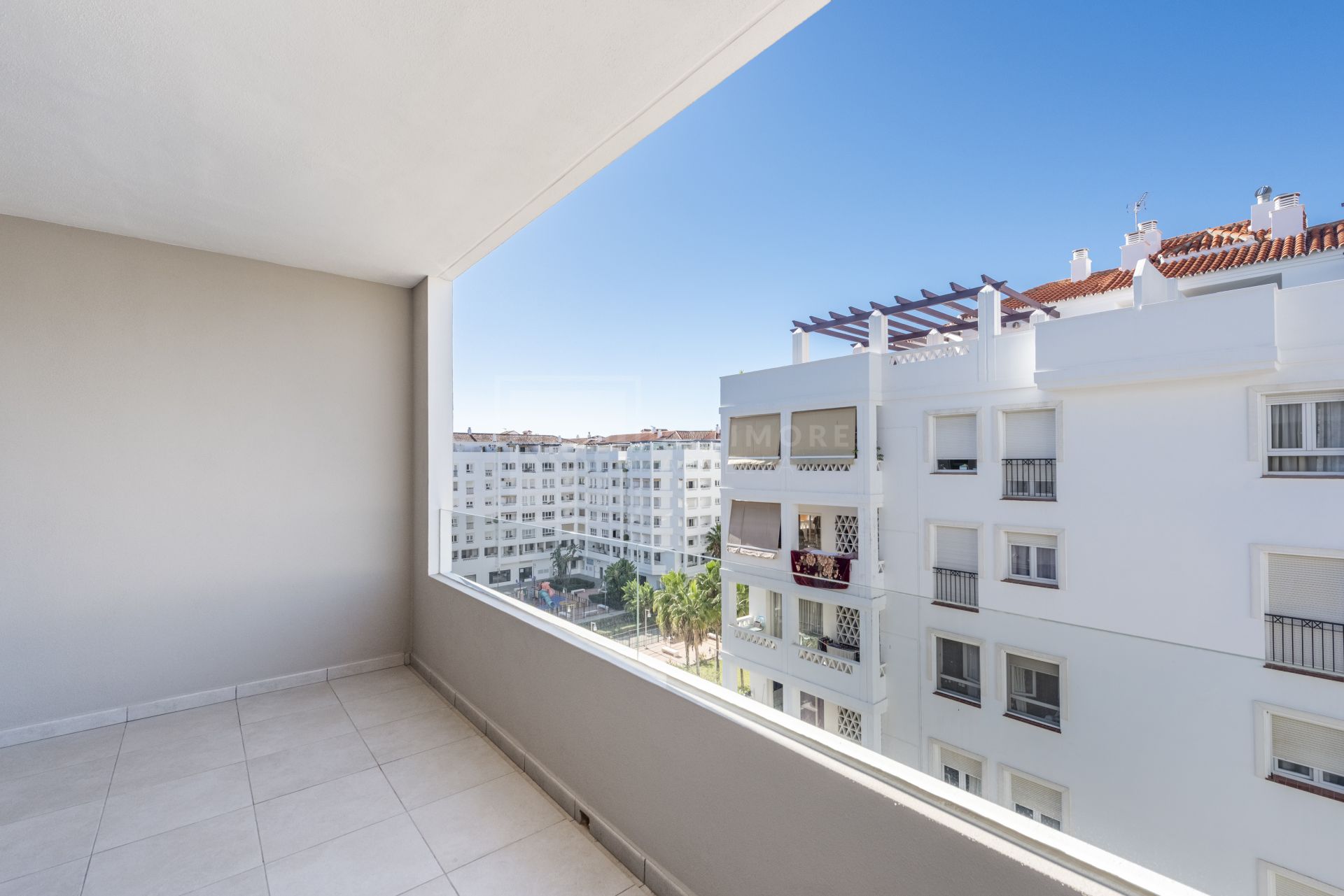 Apartamento de 2 dormitorios en alquiler a largo plazo en La Campana